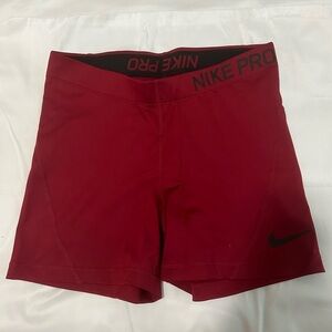 Nike pro short medium